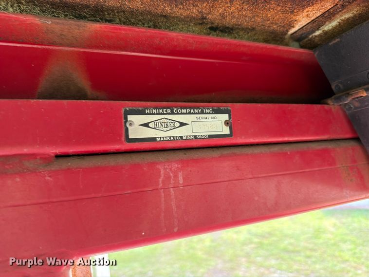 image for item OE9654 1974 International 966 tractor