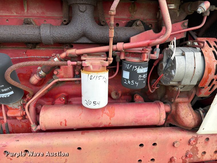 image for item OE9654 1974 International 966 tractor
