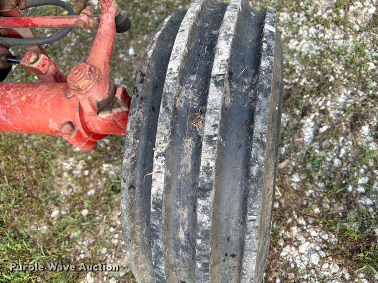 image for item OE9654 1974 International 966 tractor