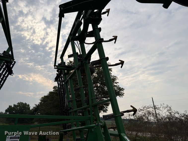image for item OE9657 John Deere field cultivator
