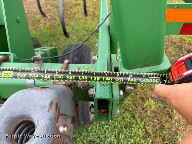 image for item OE9657 John Deere field cultivator