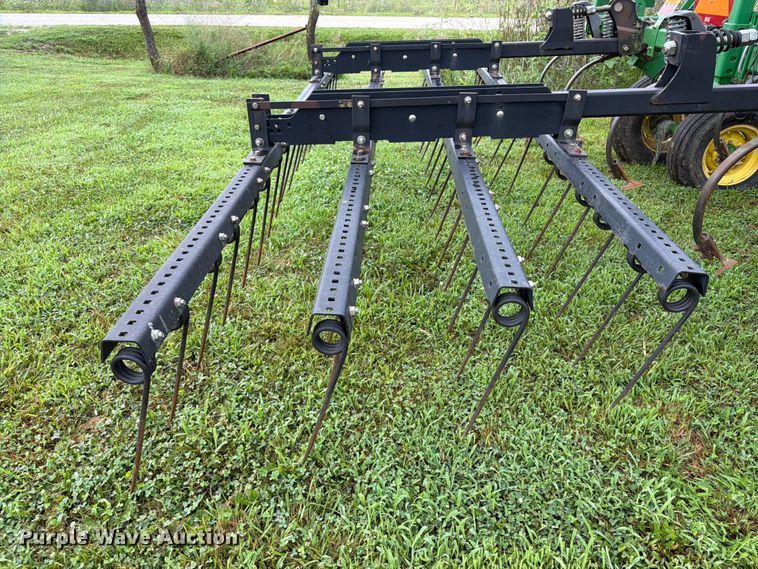 image for item OE9657 John Deere field cultivator