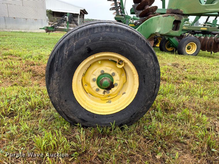 image for item OE9657 John Deere field cultivator