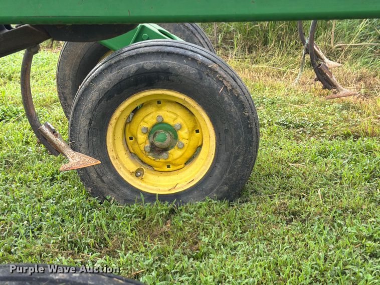 image for item OE9657 John Deere field cultivator