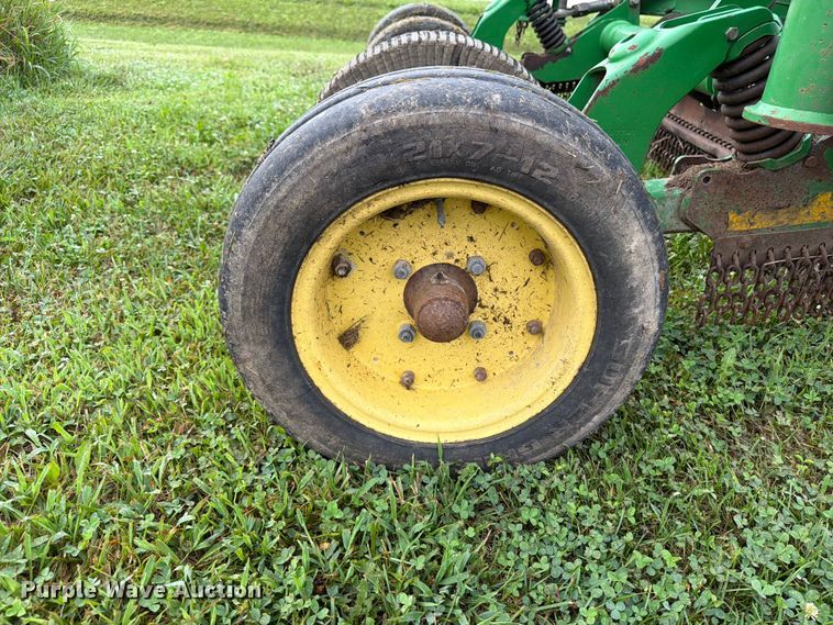 image for item OE9659 John Deere HX20 batwing rotary mower