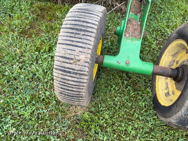 image for item OE9659 John Deere HX20 batwing rotary mower