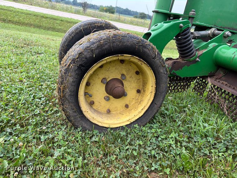 image for item OE9659 John Deere HX20 batwing rotary mower