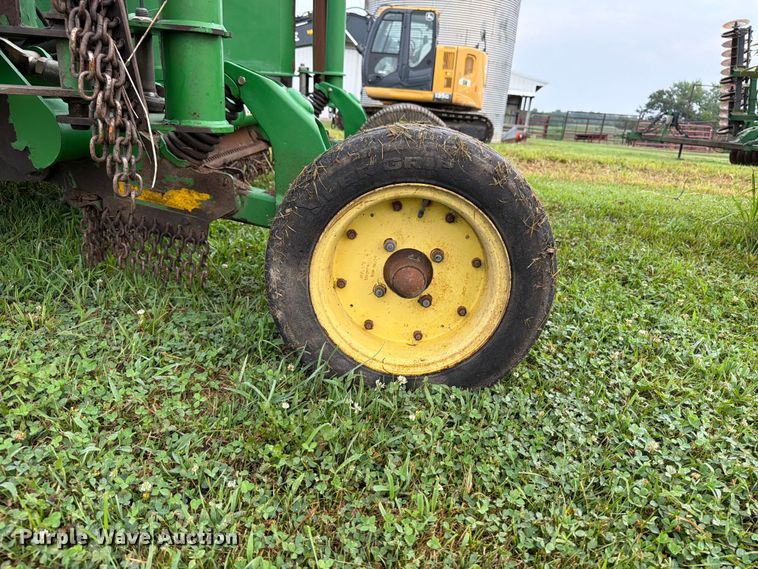 image for item OE9659 John Deere HX20 batwing rotary mower