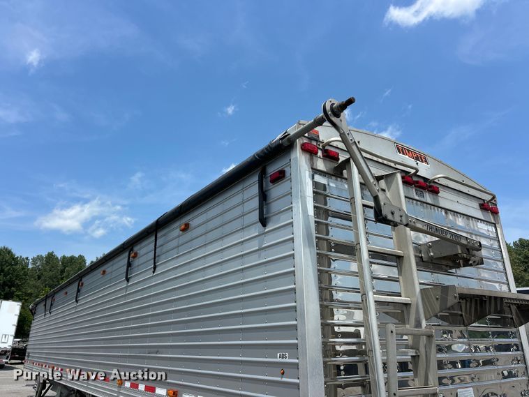 image for item YA4189 2015 Timpte grain trailer