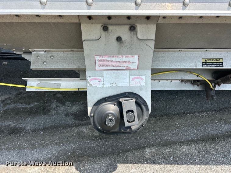 image for item YA4189 2015 Timpte grain trailer
