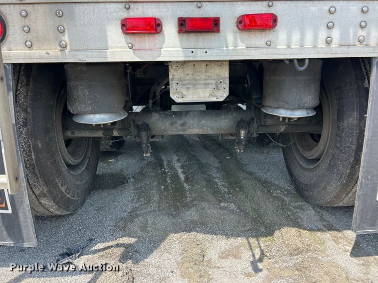 image for item YA4189 2015 Timpte grain trailer