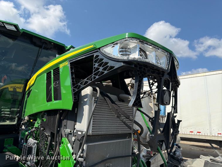 image for item YA4209 2023 John Deere 800R spreader