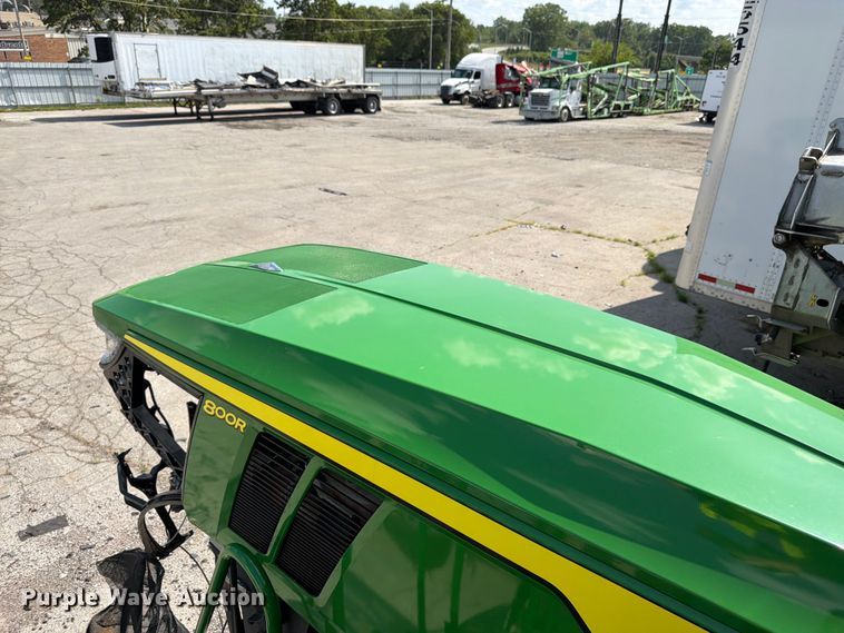 image for item YA4209 2023 John Deere 800R spreader