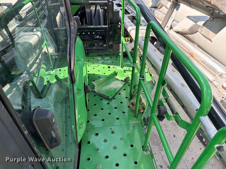 image for item YA4209 2023 John Deere 800R spreader