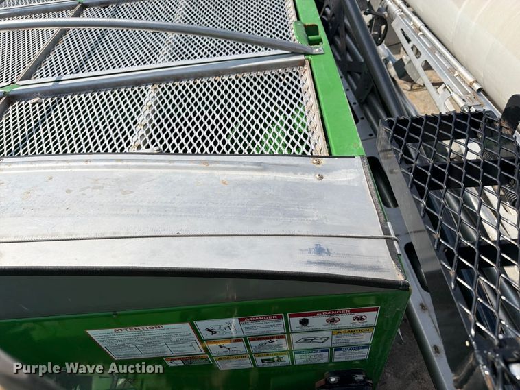 image for item YA4209 2023 John Deere 800R spreader