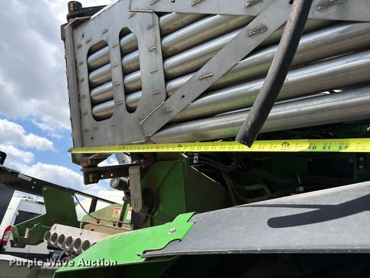 image for item YA4209 2023 John Deere 800R spreader