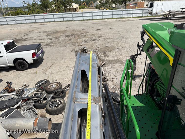 image for item YA4209 2023 John Deere 800R spreader