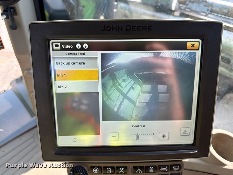 image for item YA4209 2023 John Deere 800R spreader
