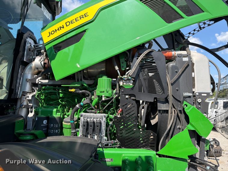 image for item YA4209 2023 John Deere 800R spreader