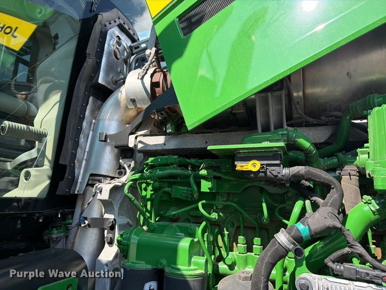 image for item YA4209 2023 John Deere 800R spreader