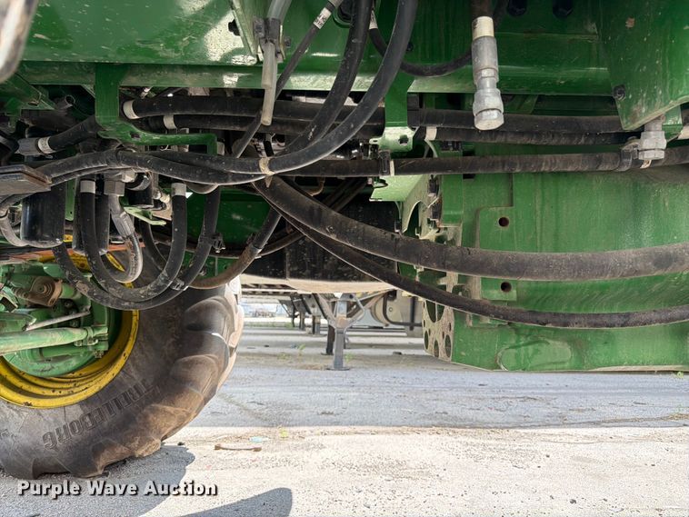 image for item YA4209 2023 John Deere 800R spreader