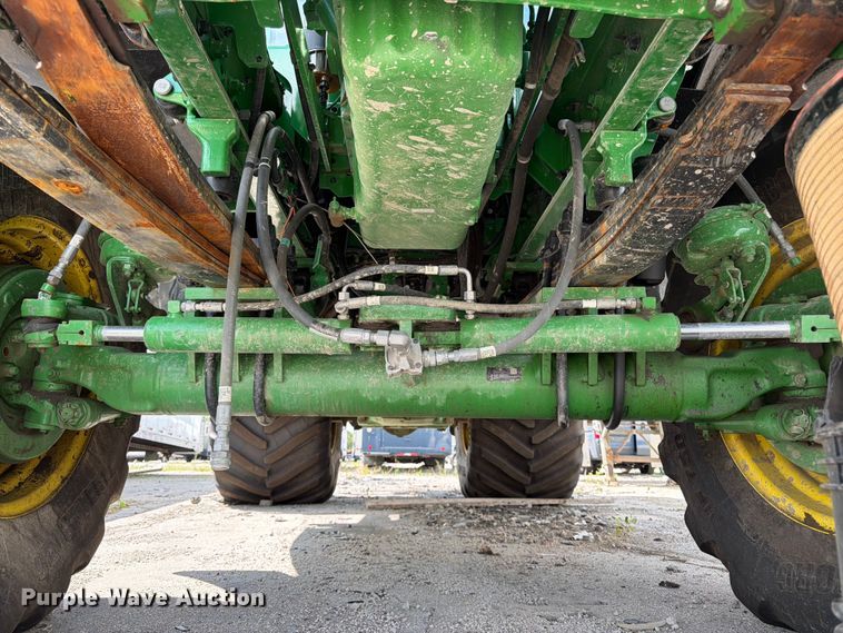 image for item YA4209 2023 John Deere 800R spreader