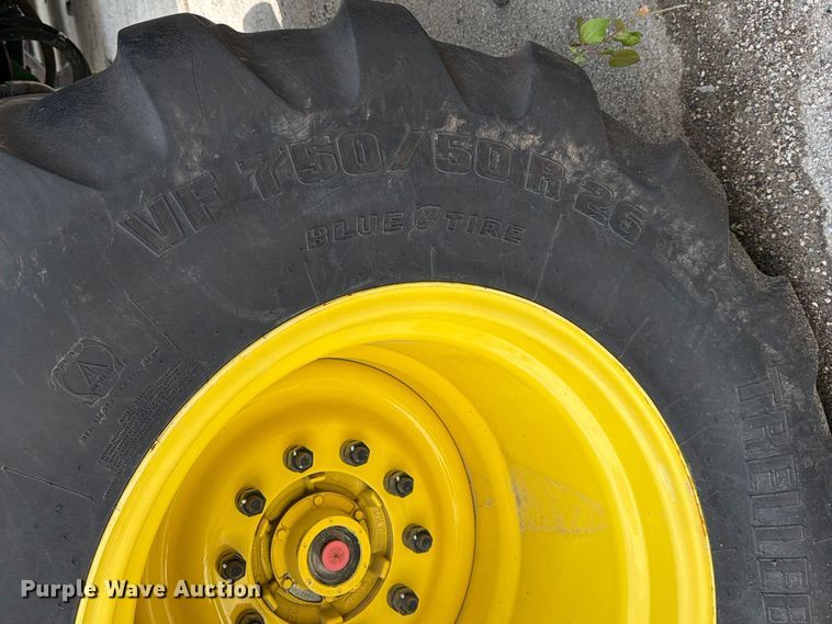 image for item YA4209 2023 John Deere 800R spreader
