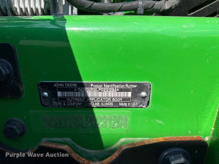 image for item YA4209 2023 John Deere 800R spreader