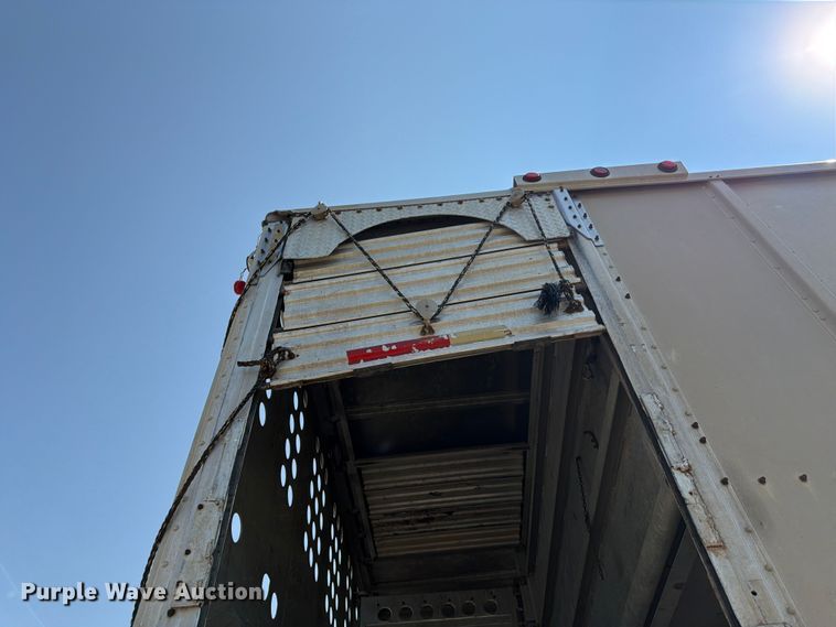 image for item YA4235 2015 Merritt livestock trailer