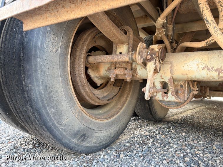 image for item YA4235 2015 Merritt livestock trailer