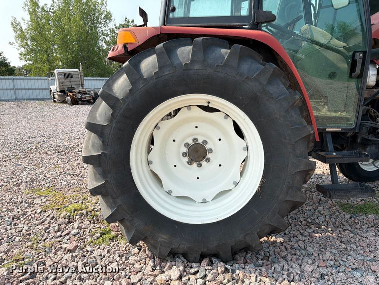 image for item YA4510 Case IH JX1090U tractor
