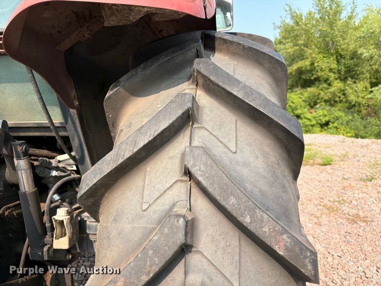 image for item YA4510 Case IH JX1090U tractor