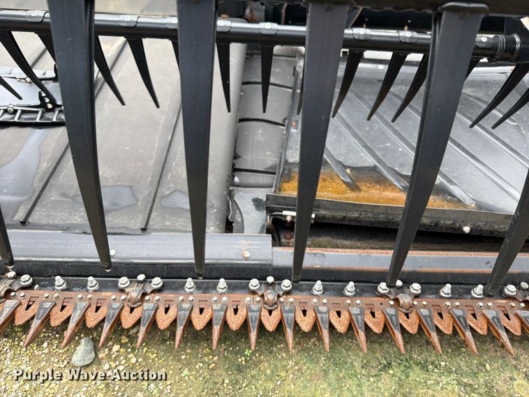 image for item YA4516 2023 MacDon FD235 flex draper head