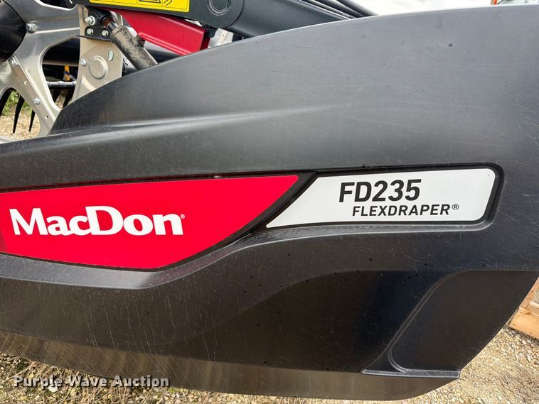 image for item YA4516 2023 MacDon FD235 flex draper head