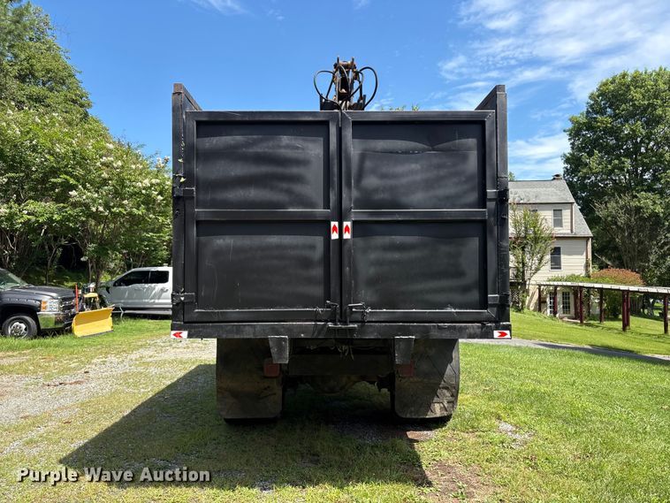 image for item DT2906 2000 Freightliner FL70 crane truck