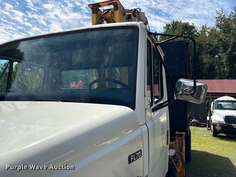 image for item DT2906 2000 Freightliner FL70 crane truck
