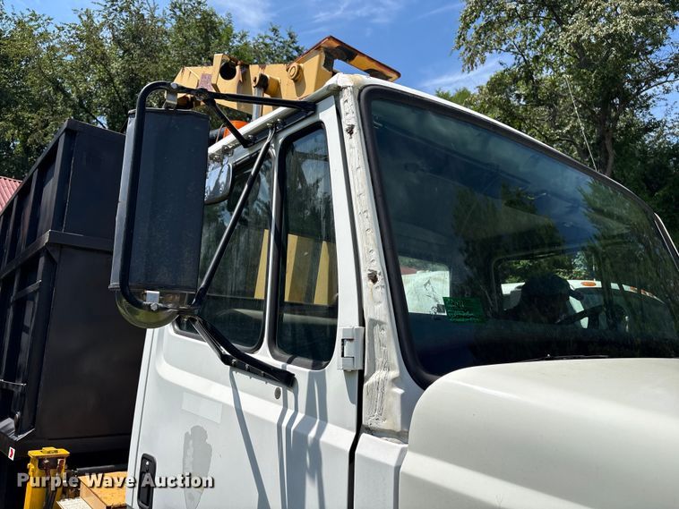 image for item DT2906 2000 Freightliner FL70 crane truck