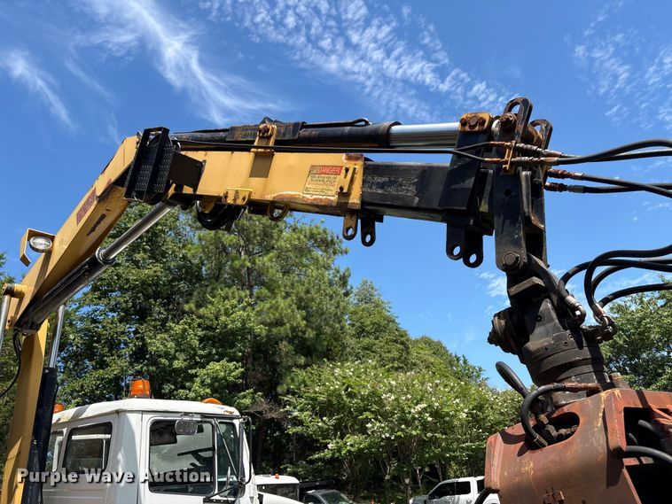 image for item DT2906 2000 Freightliner FL70 crane truck