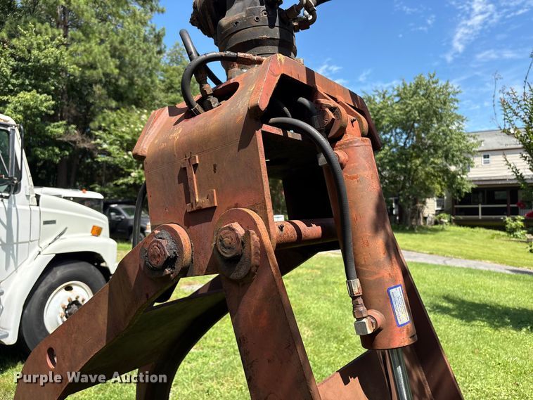 image for item DT2906 2000 Freightliner FL70 crane truck