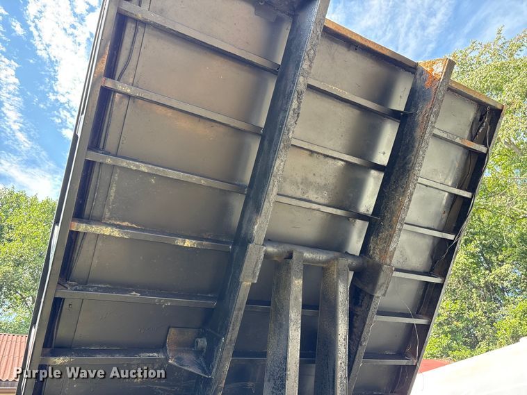 image for item DT2906 2000 Freightliner FL70 crane truck