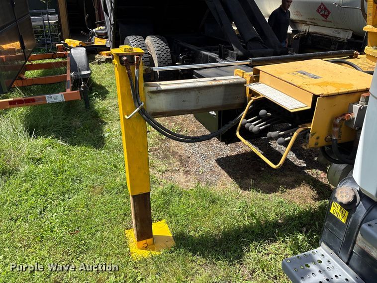 image for item DT2906 2000 Freightliner FL70 crane truck