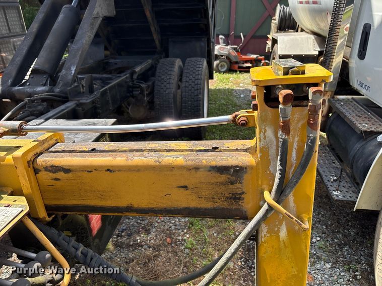 image for item DT2906 2000 Freightliner FL70 crane truck