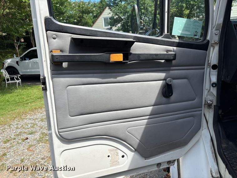 image for item DT2906 2000 Freightliner FL70 crane truck