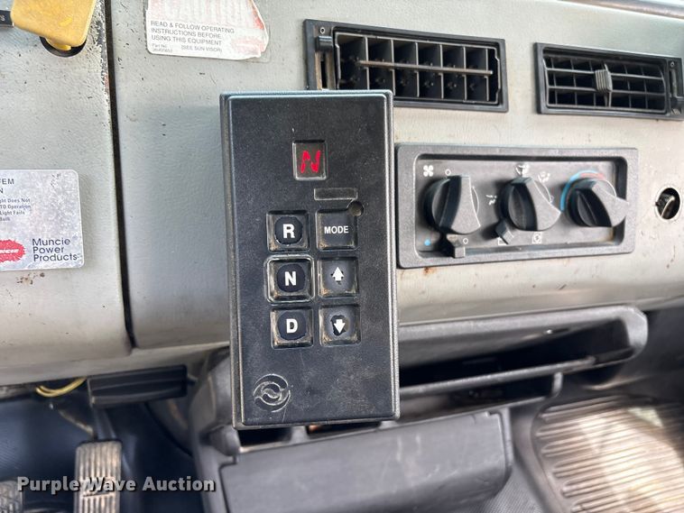 image for item DT2906 2000 Freightliner FL70 crane truck