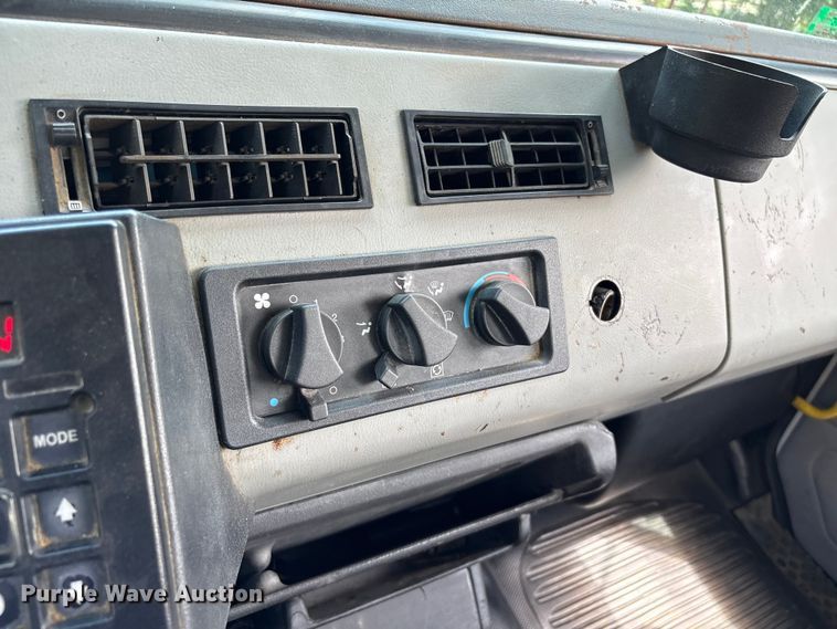 image for item DT2906 2000 Freightliner FL70 crane truck