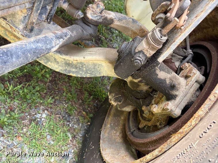 image for item DT2906 2000 Freightliner FL70 crane truck