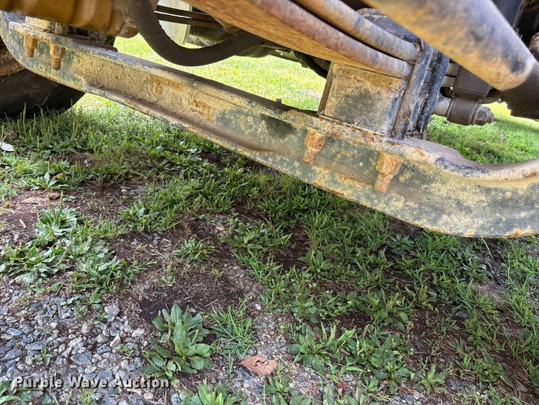 image for item DT2906 2000 Freightliner FL70 crane truck