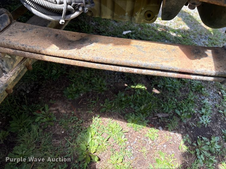 image for item DT2906 2000 Freightliner FL70 crane truck