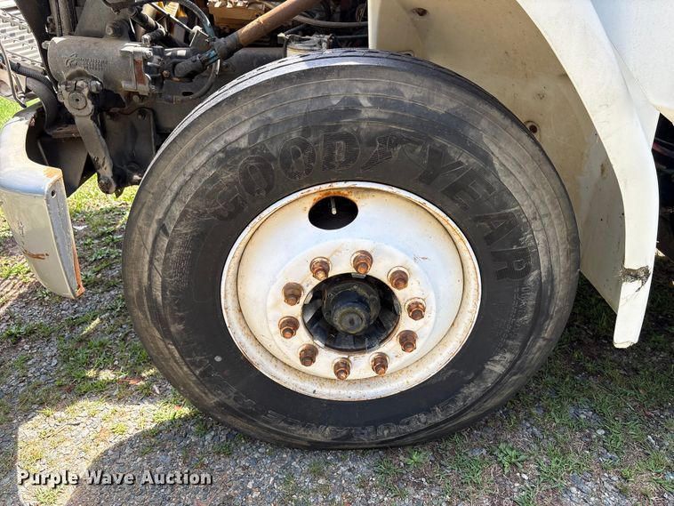 image for item DT2906 2000 Freightliner FL70 crane truck