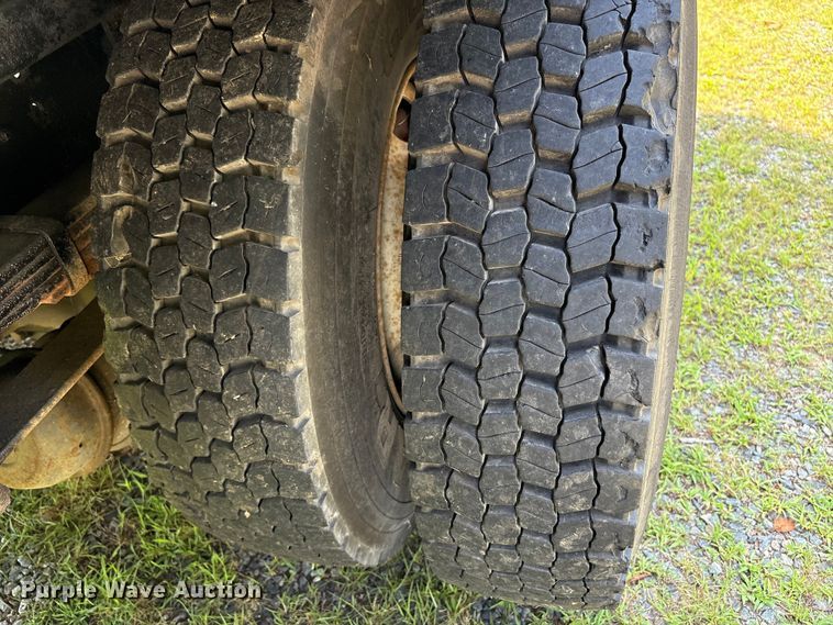 image for item DT2906 2000 Freightliner FL70 crane truck
